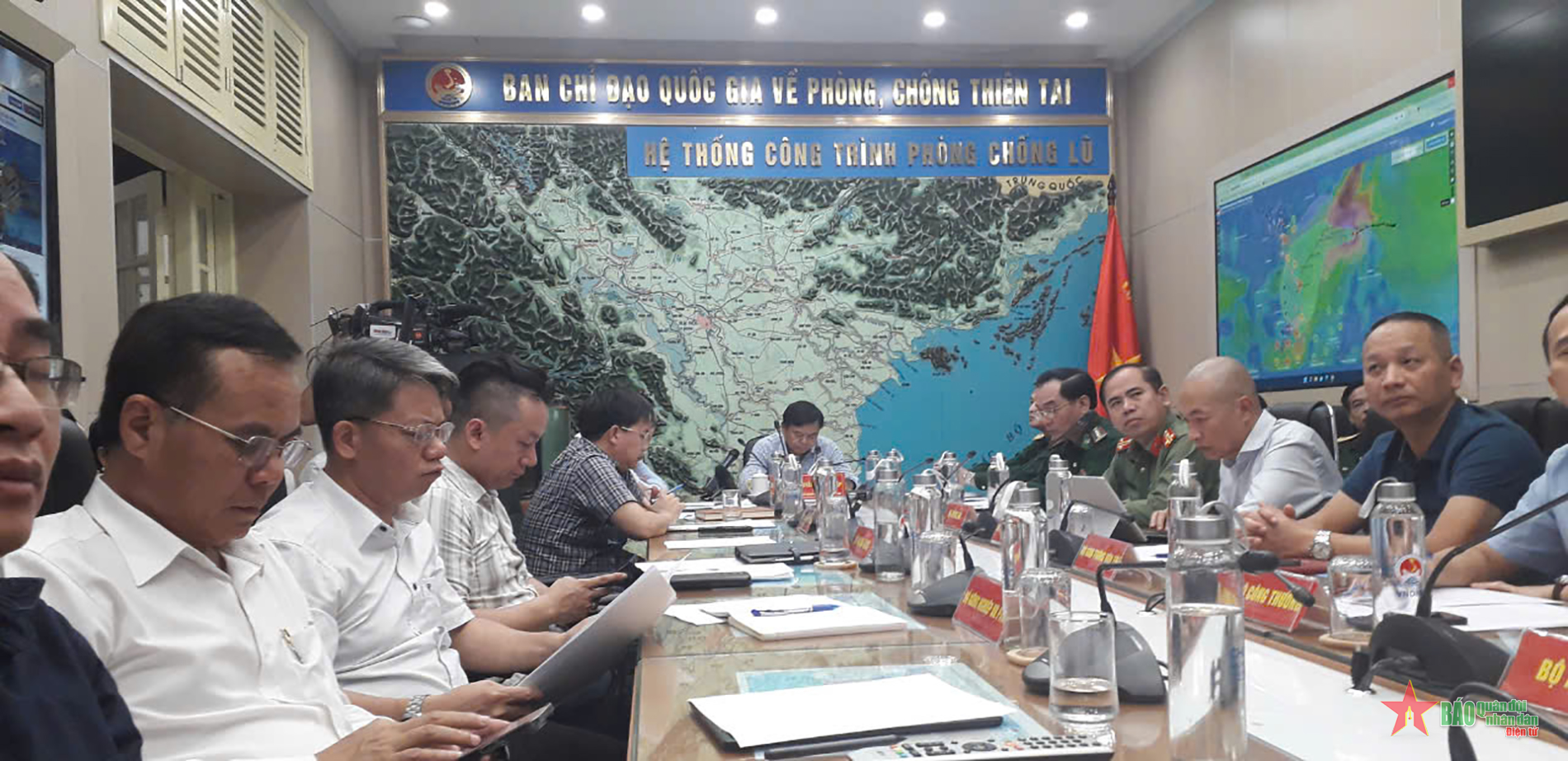 Đảm bảo an toàn cho tàu thuyền nơi neo đậu và các hồ chứa